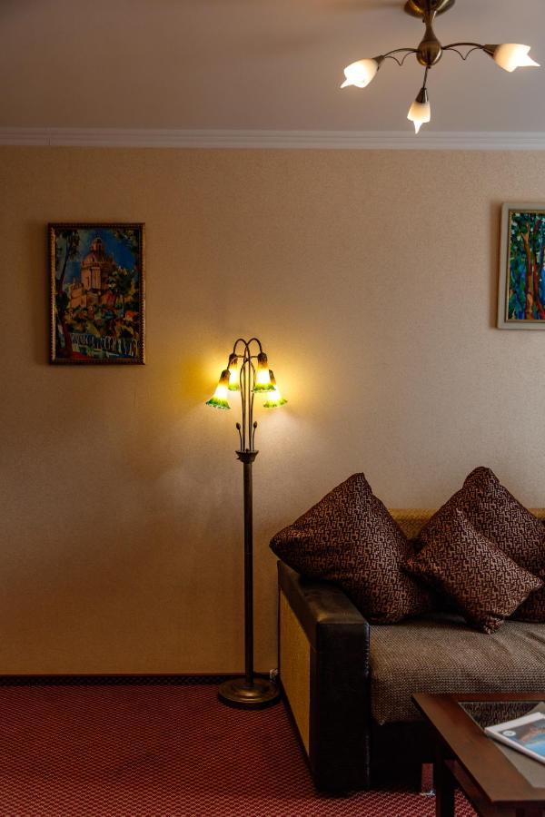 Hotel Argo Lwów Zewnętrze zdjęcie
